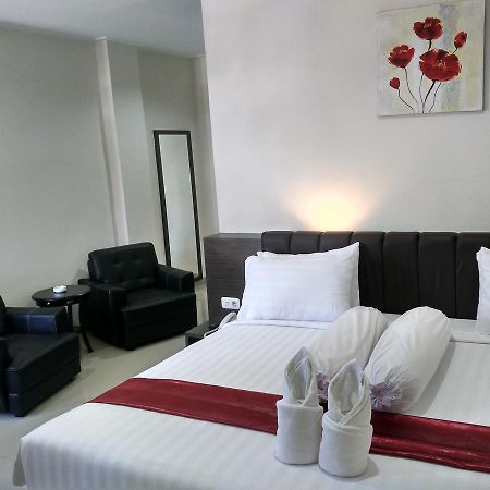 Grand Indobaru Hotel Selatpanjang Bagian luar foto