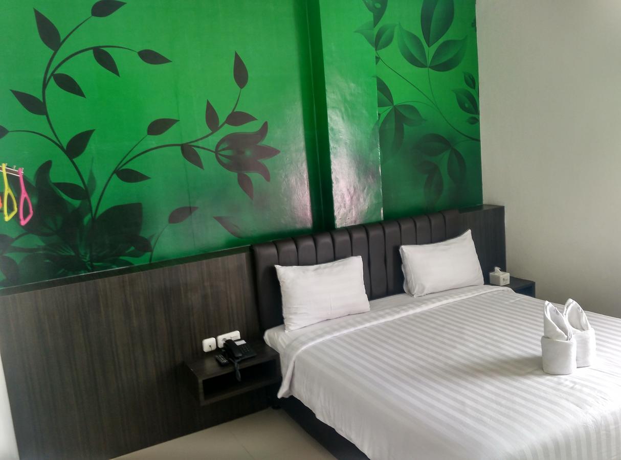 Grand Indobaru Hotel Selatpanjang Bagian luar foto