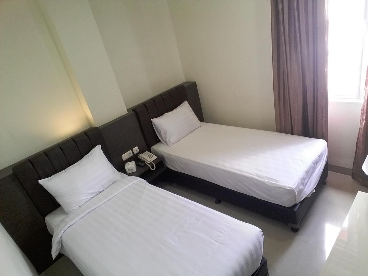 Grand Indobaru Hotel Selatpanjang Bagian luar foto