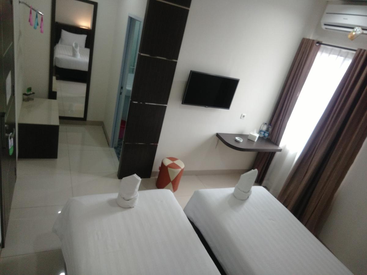 Grand Indobaru Hotel Selatpanjang Bagian luar foto