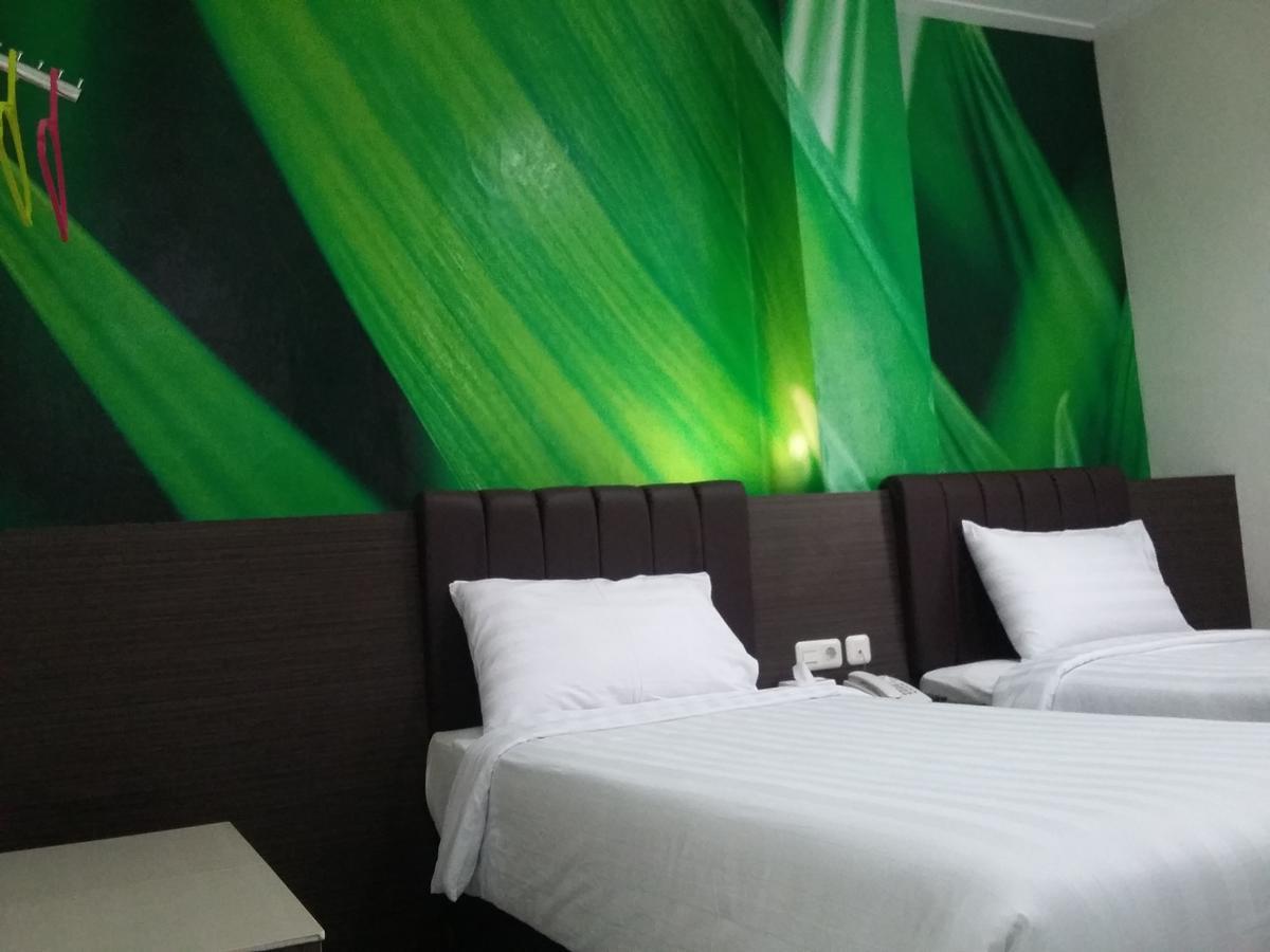 Grand Indobaru Hotel Selatpanjang Bagian luar foto