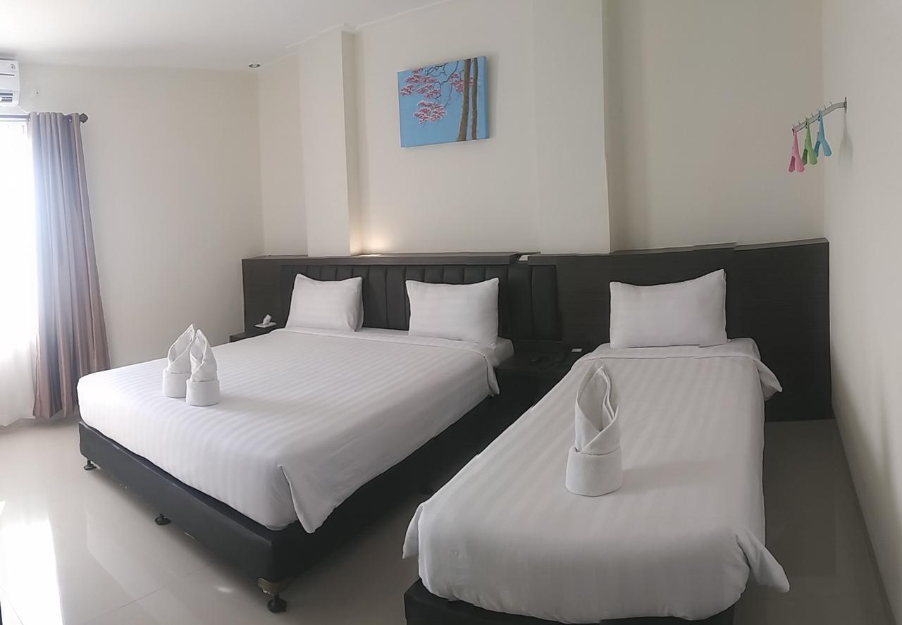 Grand Indobaru Hotel Selatpanjang Bagian luar foto